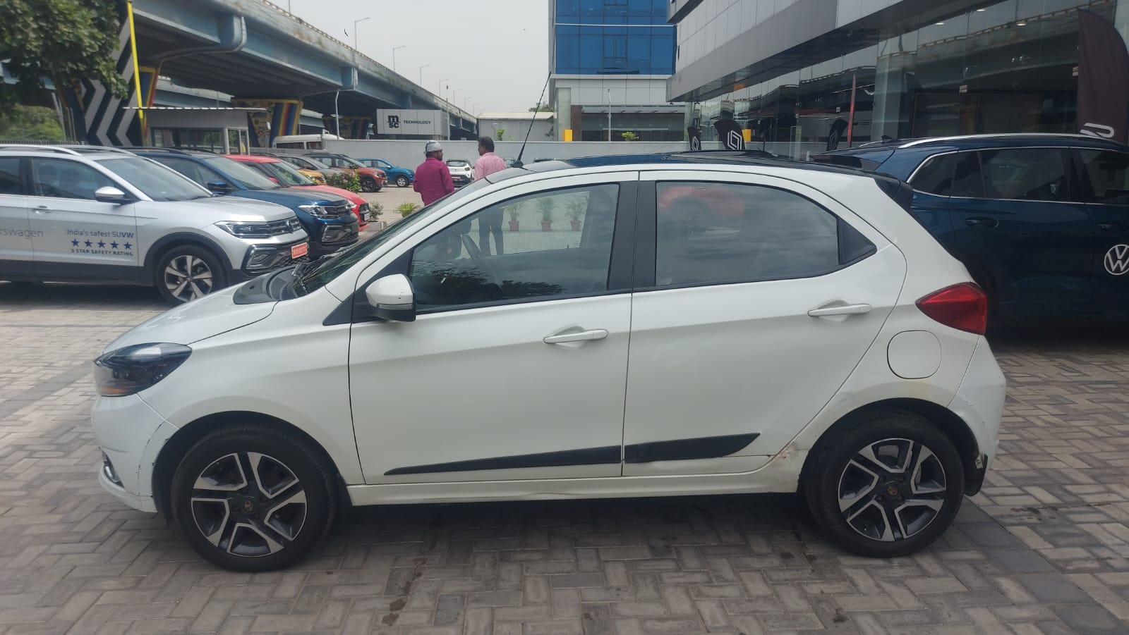 Tata Tiago(2019-2020) Revotron Xza Plus